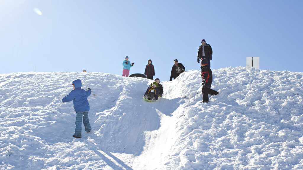 Kids in winter sleding